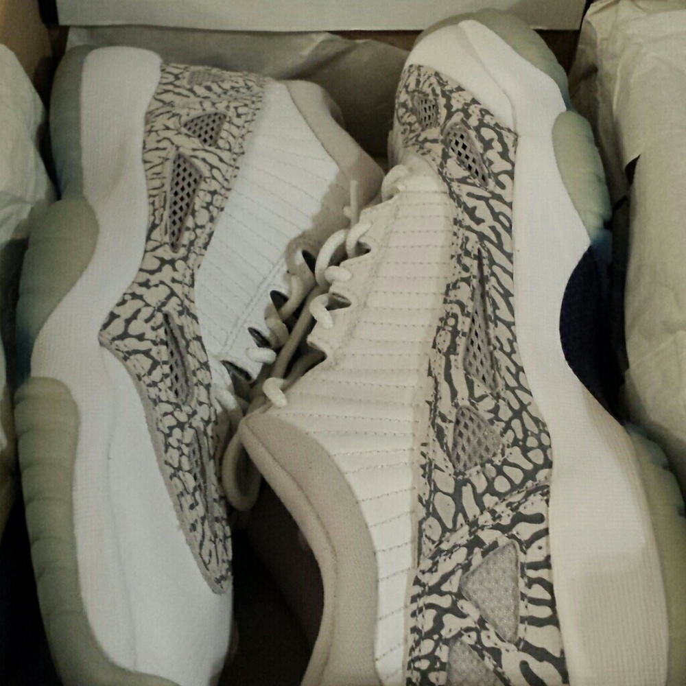 NWT  Jordans